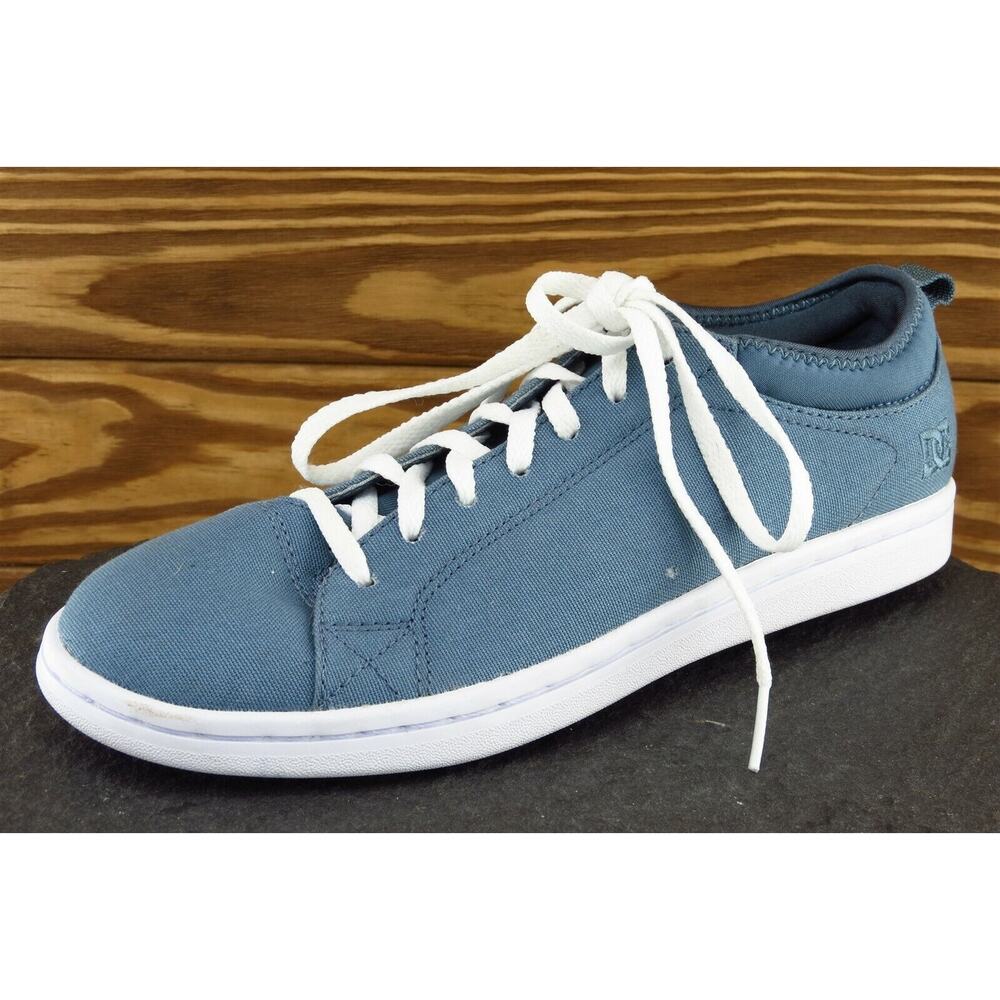 DC Women Size 7 M Blue Fashion Sneakers Fabric